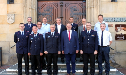 v. l: Nikolas Walther, Friedrich-Wilhelm Bebenroth, Manuel Schrader, Marc Blumenberg, Carsten Kirschke, Karsten Dierking, Frank Kemmer, Wittich Schobert, Niels Nowak, Henning Konrad Otto, Matthias Müller, Mark Wesemann, Friedrich-Wilhelm Diedrich   

Foto: Stadt Helmstedt