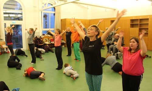 Die Uraufführung des Projekts „Tanzwärts! Bauchgefühl“ findet am Freitag, 29. November, um 19 Uhr im Kleinen Haus statt. Foto: Evangelische Stiftung Neuerkerode