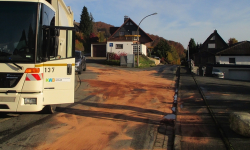 Ölspur in Stadtgebiet. Symbolfoto: Polizei