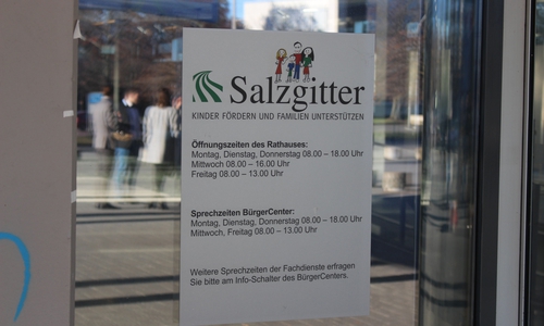 Neue Gesichter im Rathaus. Symbolfoto: Alexander Panknin