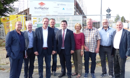 Auf dem Bild zu sehen sind von links: Dr. Martin Gunther, Alfred Engelshove, MdL Marcus Bosse, Maik Mötefindt, MdB Hubertus Heil, Petra Schmidt, Dirk Petersen, Rüdiger Bobka, Karl-Heinz Mühe. Foto: privat