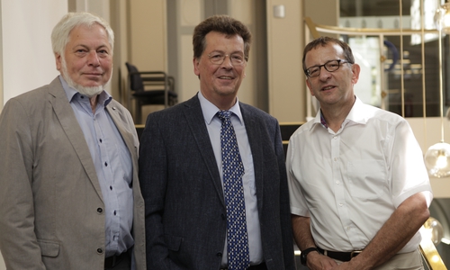 Reinhard Voges, Peter Peckedraht IHK BS, Prof. Dr. Dr. Antonietti (v. li.). Foto: Tim Jauernig, IHK Braunschweig
