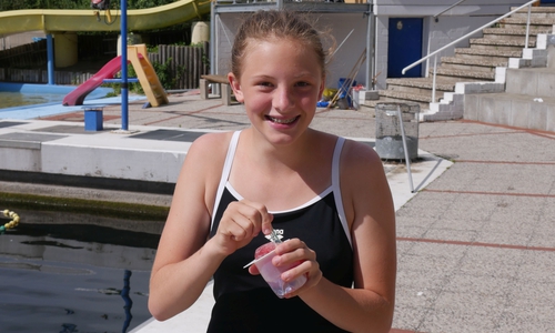 Die Kinder genossen das Neptunfest mit Schwimmen und Eis. Foto: WSV 21