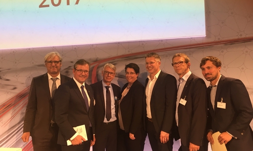 Die Vertreter der Finalisten. des Wettbewerbs "Digitale Stadt". Foto: Stadt Wolfsburg