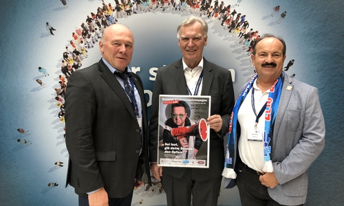 Günter Koschig (re.), Dietmar Schilff, Bundesvorstand GdP (li.) und  der Bundesvorsitzende Weißer Ring, Jörg Ziercke, beim Jahreskongress der Kriminalprävention in Berlin. Foto: Weißer Ring Goslar
