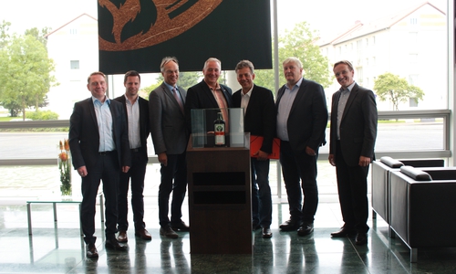 Die CDU-Landtagsabgeordnete beim Besuch bei Jägermeister. Foto: Privat