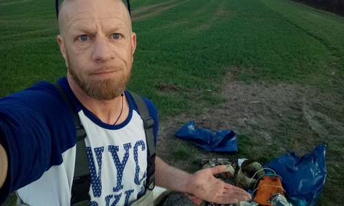 Alexander Nimz hat es angesichts der Müllberge die Sprache verschlagen. Fotos: privat