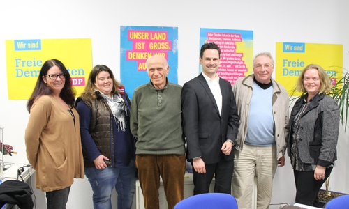 Der neue FDP Stadtvorstand(von links) Susanne Sperling, Sina Ciesielski, Werner Schröder, Pierre Balder, Gerriet D. Hinrichs, Vera Steiner. Foto: Privat