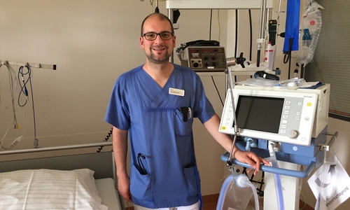 Die Neustrukturierung der internistischen Intensivmedizin ist eine von vielen Aufgaben, die Dr. Andreas Glück im Helios Klinikum Gifhorn übernommen hat. Foto: Helios