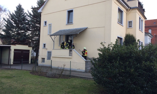 In einer Wohnung in der Leibnitzstraße musste die Feuerwehr anrücken. Foto: Werner Heise