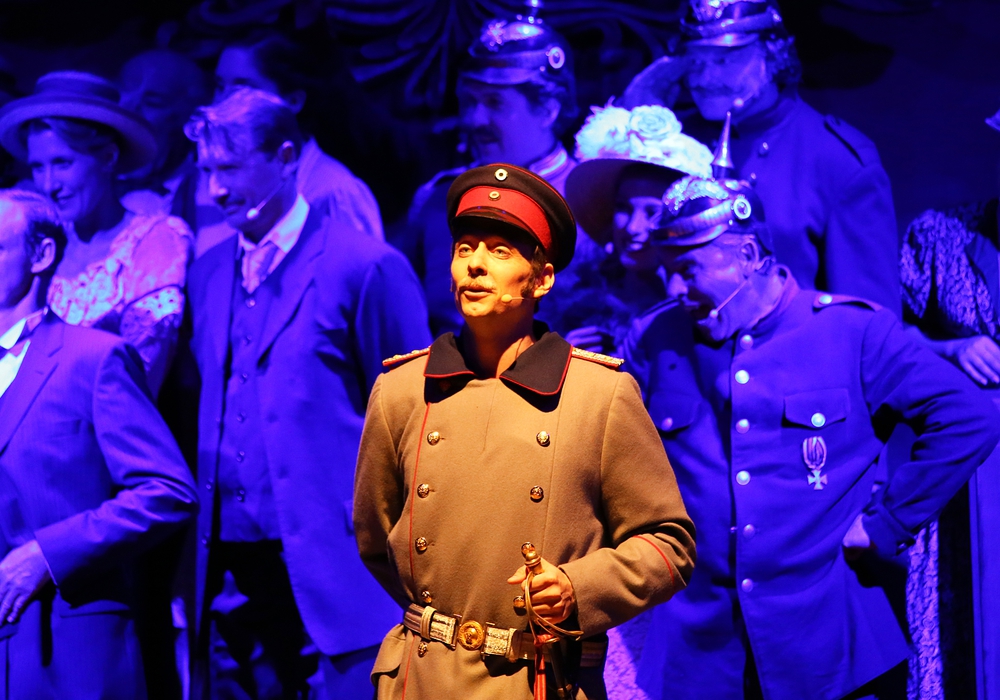 Den "Hauptmann von Köpenick" gibt es im März als Musical zu sehen. Foto: Heiko Stang