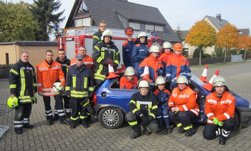 Freiwilligen Feuerwehr Adersheim mit dem Übungsfahrzeug. Foto: Privat