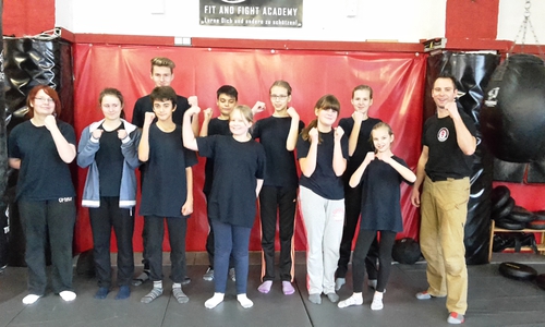 Die Jugendfeuerwehr Adersheim waren zum zweiten Mal in Braunschweig bei der Fit and Fight Academy. Foto: Jugendfeuerwehr Adersheim