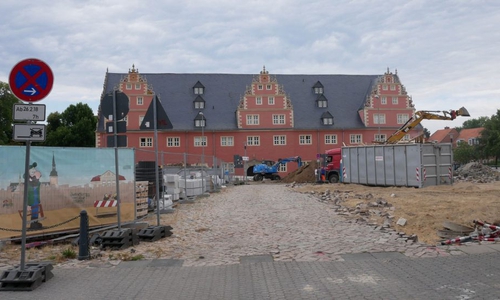 Der Umbau des Schlossplatzes ist im vollen Gange. Foto: Alexander Panknin
