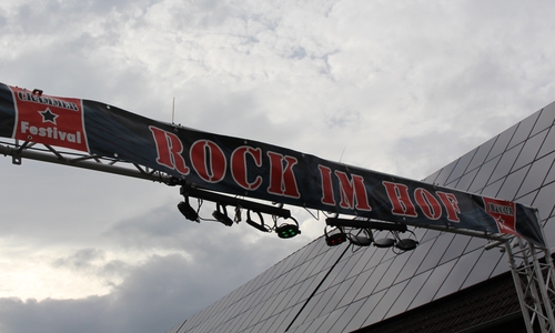 Zum dritten Mal öffnete der Mittelalterhof in Cramme seine Tore für das "Rock im Hof" Festival. Fotos: Kai Baltzer