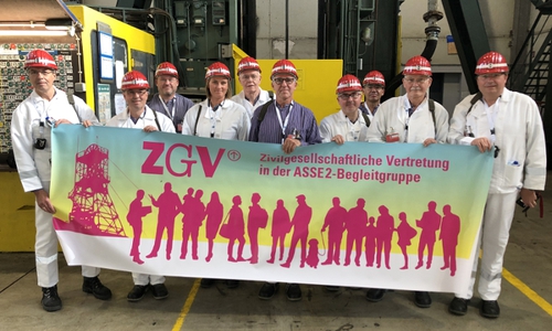 Die Zivilgesellschaftliche Vertretung in der Asse 2-Begleitgruppe liess sich am vergangenen Freitag den aktuellen Sachstand bei den Planungen zum Umgang mit der maroden Schachtanlage und seinem radioaktiven Inventar erläutern. Foto: ZGV