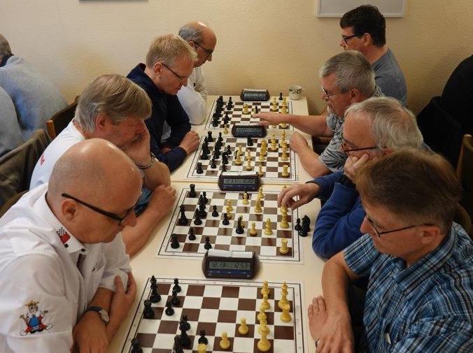 Auch im Sommer wird Schach gespielt regionalHeute.de