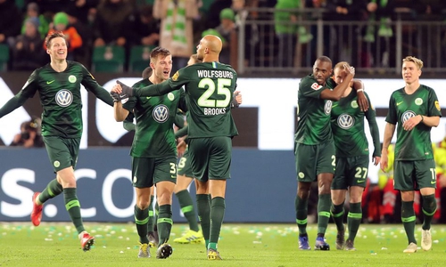 John Brooks erzielte die zwischenzeitliche Führung für den VfL Wolfsburg. Fotos: Agentur Hübner