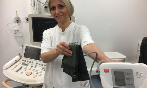 Dr. Secer lebte zusammen mit den anderen Helfern unter einfachen landestypischen Bedingungen in einer spartanischen Unterkunft, zum Teil ohne ausreichende Wasser- und Stromversorgung. Foto: Asklepios