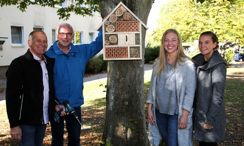 Volkswagen Immobilien stellt selbstgestaltete Behausungen für Insekten an ausgewählten Außenbereichen ihres Wohnungsbestands auf. Foto: Volkswagen Immobilien GmbH