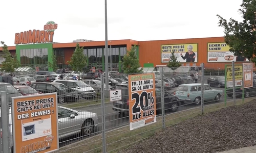 Nichts ging mehr am Globus Baumarkt in Peine. Video/Foto: aktuell24(BM)