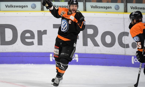 Kapitän Sebastian Furchner sorgte für das 5:0. Foto: Moritz Eden/City-Press GbR