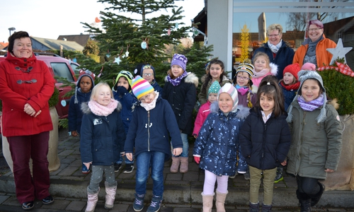 Kinder des Martin-Luther-Kindergartens bastelten für Bäckerei Grete. Foto: Ev.-luth. Kirchenkreis Peine