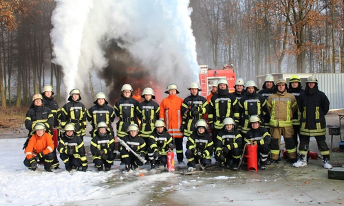 die Teilnehmer der Ausbildung. Fotos: U. Frobart