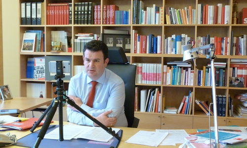 Hubertus Heil beantwortet am Donnerstag in einer Facebook Live-Sprechstunde Fragen. Foto: SPD