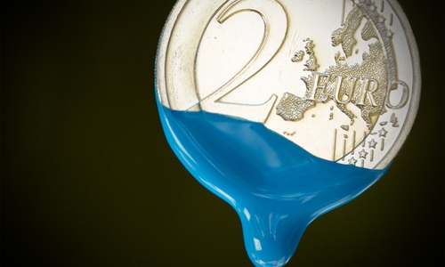 Wenn mehr Euros in die Lohntüte tröpfeln: Durch ein Lohn-Plus gibt es jetzt zusätzliches Geld, das das Leben der Maler bunter macht. Foto: IG BAU