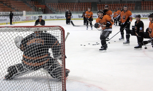 Ein Trainingsbesuch vor dem Start der Playoffs. Video/Redaktion: Jens Bartels, Moderation: Frank Vollmer