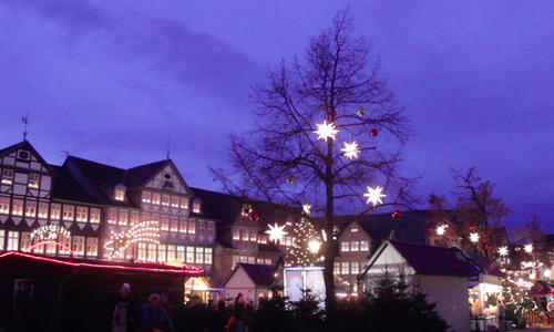 regionalHeute.de hat mal nachgefragt, was sich auf dem Weihnachtsmarkt verändert hat und wie er bei den Besuchern ankommt. Foto/Podcast/Video: Anke Donner 