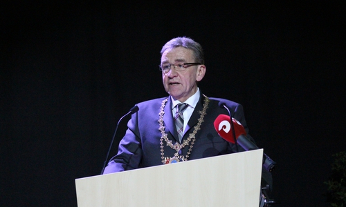 So ziemlich jeder, der in der Lessingstadt Rang und Namen hat, kam am Freitagabend über den stadtgrünen Teppich in die Lindenhalle zum Jahresempfang der Stadt Wolfenbüttel. Fotos: Max Förster/Jan Borner