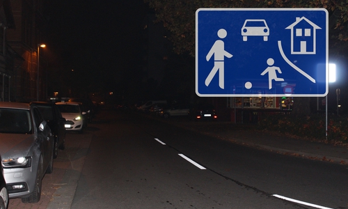 Die Alte Salzdahlumer Straße soll durch einen verkehrsberuhigten Bereich sicherer für Kinder werden. Foto: Nick Wenkel/Pixabay