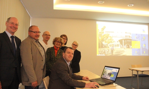Am Freitag wurde die neue Internetpräsenz des Klinikums vorgestellt. Foto: Anke Donner 