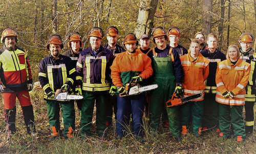 Die Feuerwehr Cremlingen übte. Fotos: Feuerwehr Cremlingen