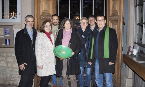 Ghalia El Boustami in der Mitte der Fraktionsmitglieder. Foto: Bündnis 90/Die Grünen