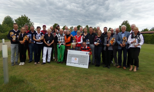 Der Golfclub Rittergut Hedwigsburg spielte bei seinem Pfingst-Turnier 7.000 Euro ein. Foto: Rudolf Ordon 