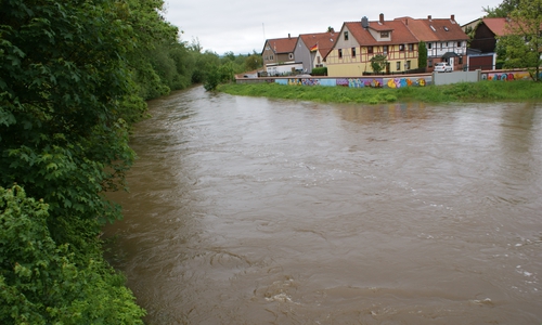 In Schladen musste am Dienstagmorgen eine Frau aus der Oker gerettet werden. Symbolfoto: Anke Donner 