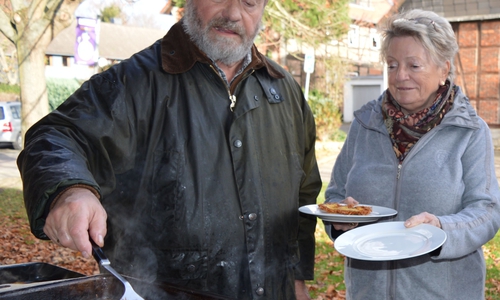 Seniorenkreis lädt zu Kartoffelpuffer satt. Foto: Richert