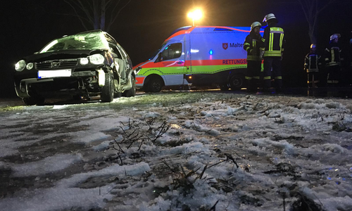 Auf der B1 kam es am frühen Morgen zu einem schweren Unfall. Fotos/Video: aktuell24 (bm)