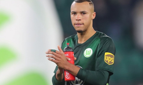 Schon wieder der Oberschenkel: Marcel Tisserand. Foto: Agentur Hübner/Archiv