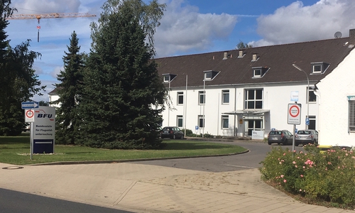 Die Bundesstelle für Flugunfalluntersuchungen Braunschweig untersucht den Absturz. 
