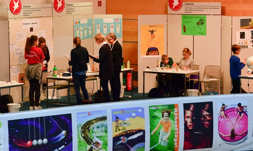In Braunschweig wurden am Freitag die Sieger des Regionalwettbewerbs "Jugend forscht und Schüler experimentieren" vorgestellt. Fotos: Braunschweigische Stiftung
