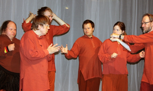 Das Theater Endlich aus Neuerkerode hatte Premiere im LOT Braunschweig. Foto: Stiftung Neuerkerode