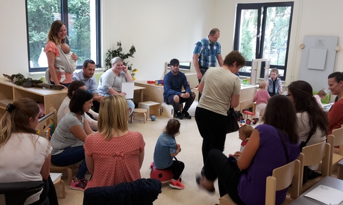 Nachbarschaftsnachmittag der Kindertagesstätte "An den Eichen" und der benachbarten Seniorenwohnanlage. Foto: Stadt Wolfsburg