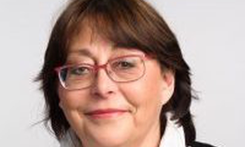 Christiane Jaschinski-Gaus steht den Bügern für Fragen zur Verfügung. Foto: SPD