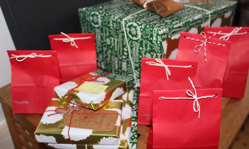 Die Verbraucherzentrale Niedersachsen warnt vor Betrug beim Kauf von Weihnachtsgeschenken im Internet. Symbolfoto: Jan Borner