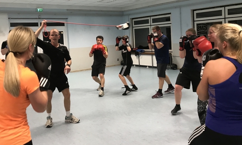 Das Boxteam Goslar präsentiert ihr Training. Fotos: Weisser Ring