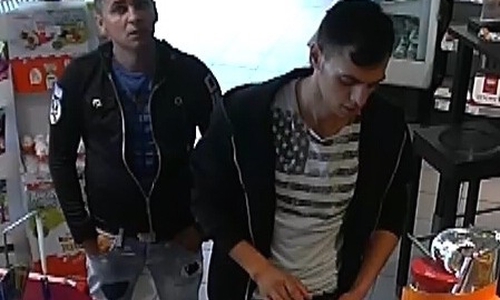 Wer kennt diese beiden Männer? Foto: Polizei Wolfenbüttel
